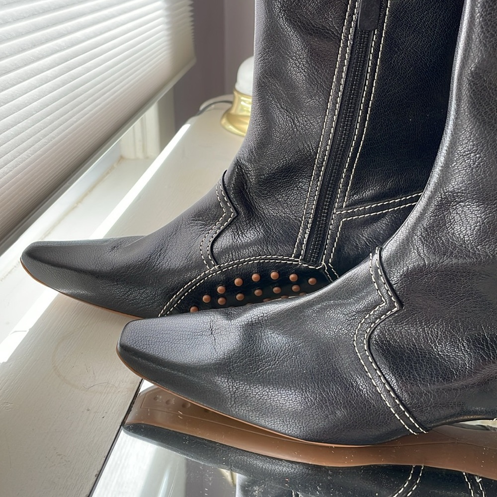 Vintage Tod’s black knee boots. Size 40. ABSOLUTELY BEAUTIFUL CONDITION! 90s Y2K